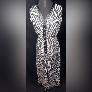 Mechant Zebra print Lace-up Maxi dress
